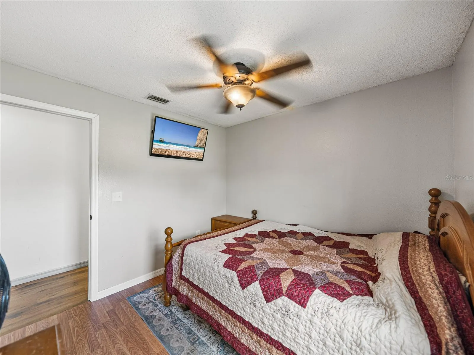407 RED HAWK LOOP