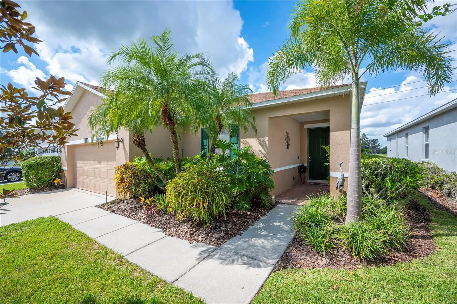 6973 LAKE EAGLEBROOKE DR