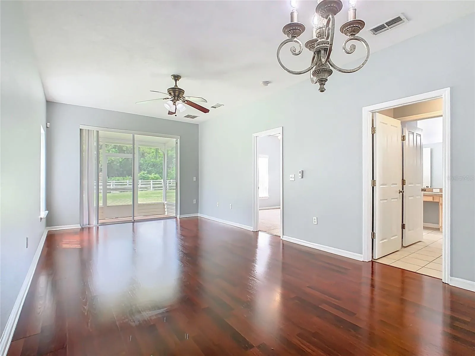 2051 WINTERSET DR