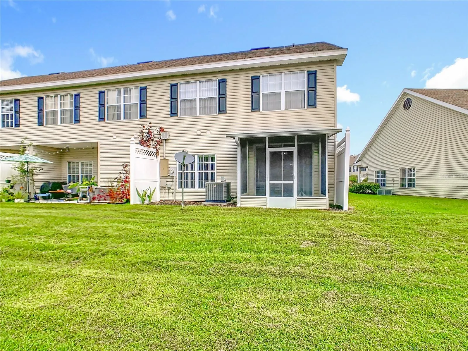2051 WINTERSET DR