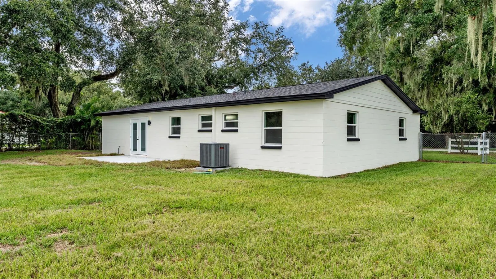 3800 LEVINS RD