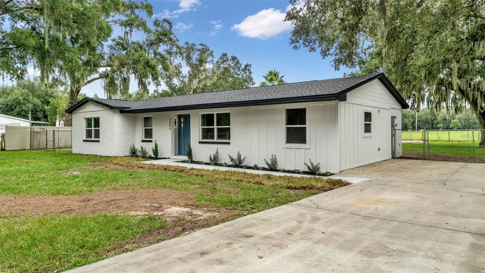3800 LEVINS RD