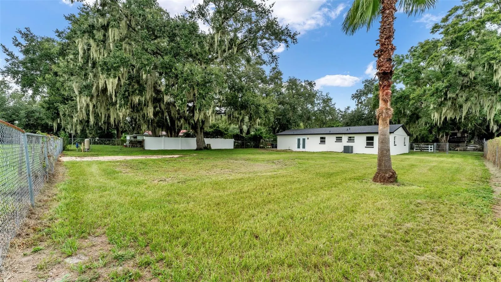 3800 LEVINS RD