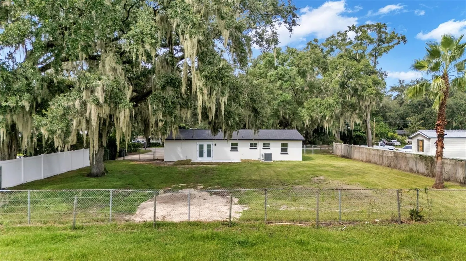 3800 LEVINS RD