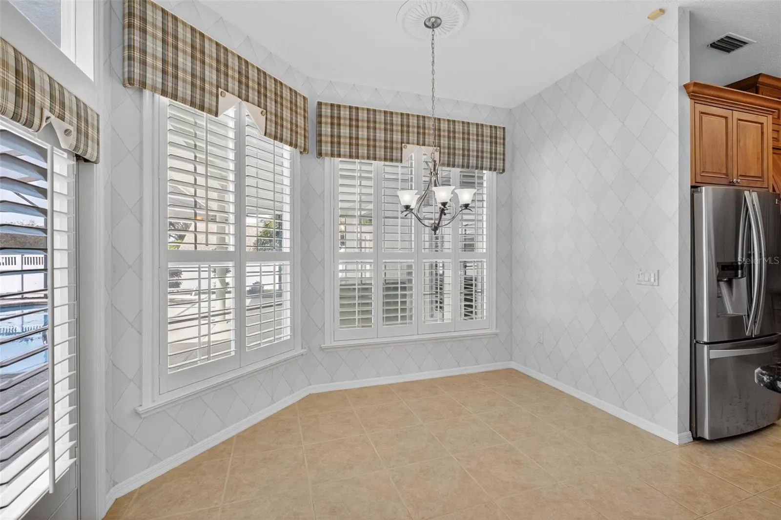803 HAMILTON PLACE DR