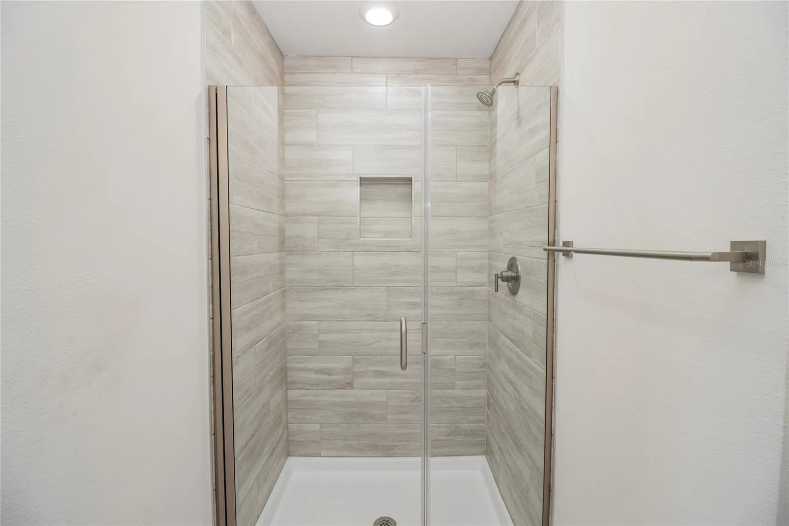 4903 VUE DELAC PASS
