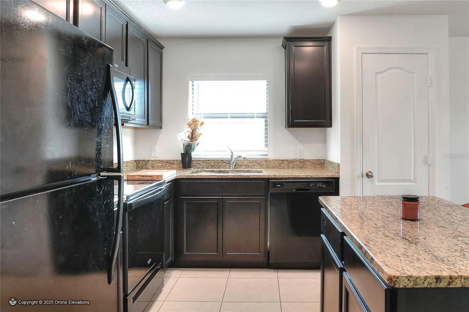 2166 MANDARIN LOOP