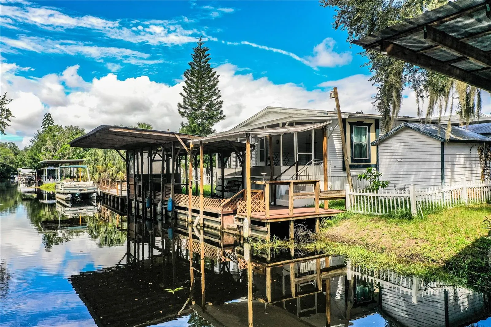 55 ROSALIE OAKS BLVD