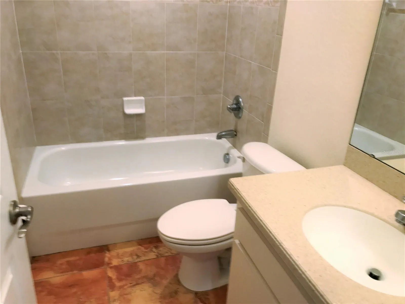 3437 LONGVIEW LN