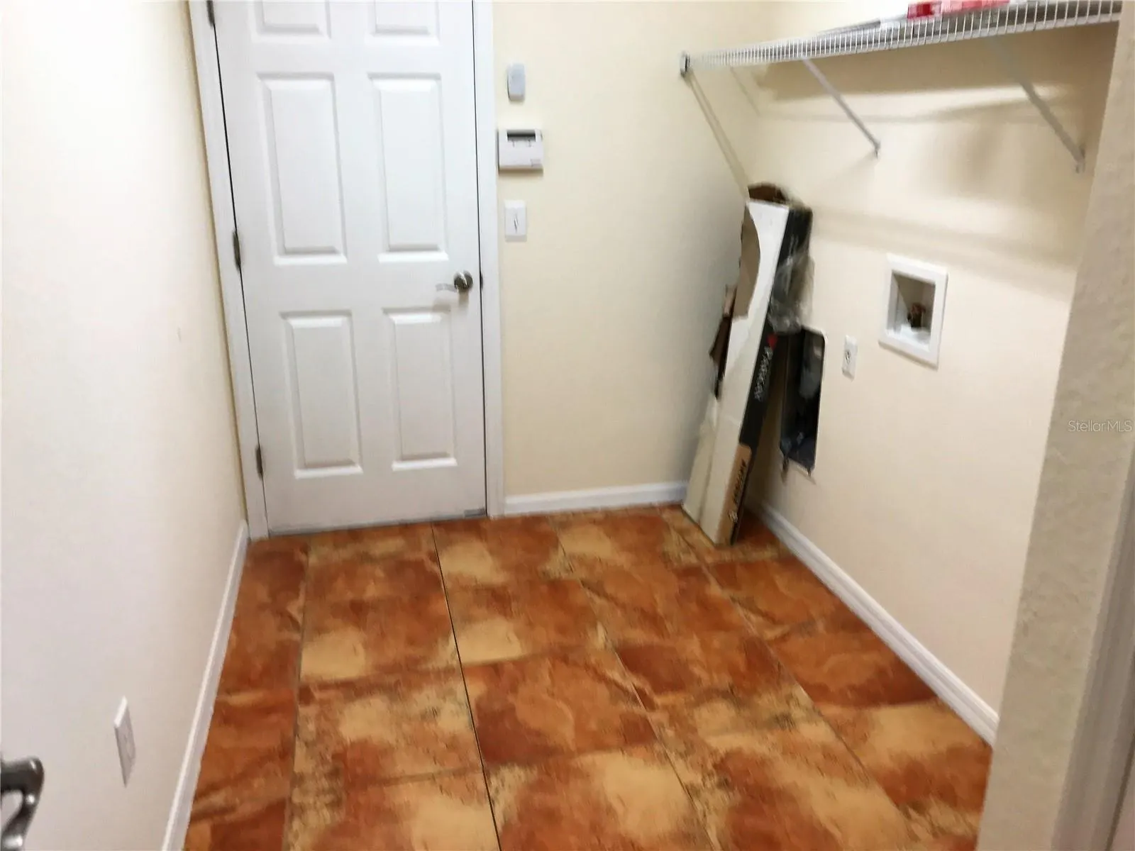 3437 LONGVIEW LN