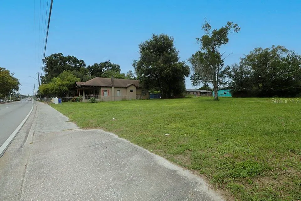 1449 KATHLEEN RD