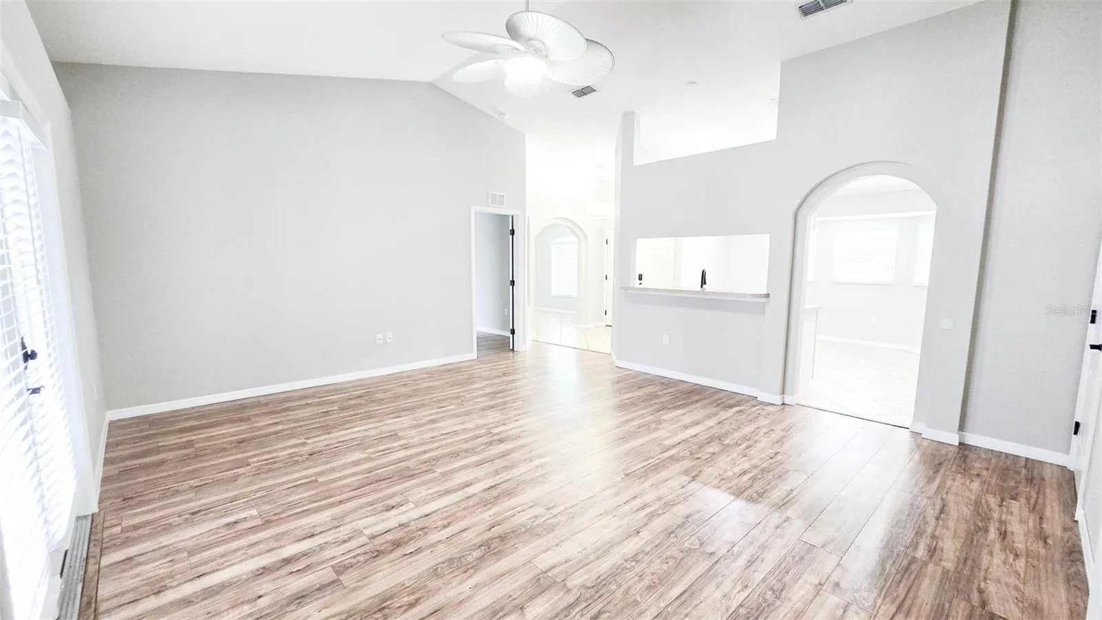 3519 KENWOOD CROSSING