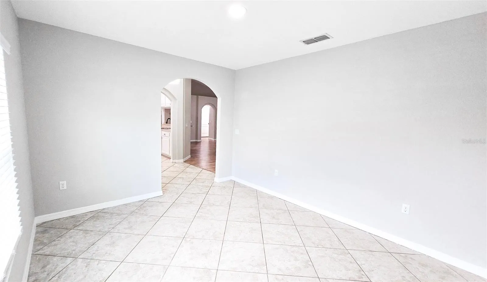 3519 KENWOOD CROSSING