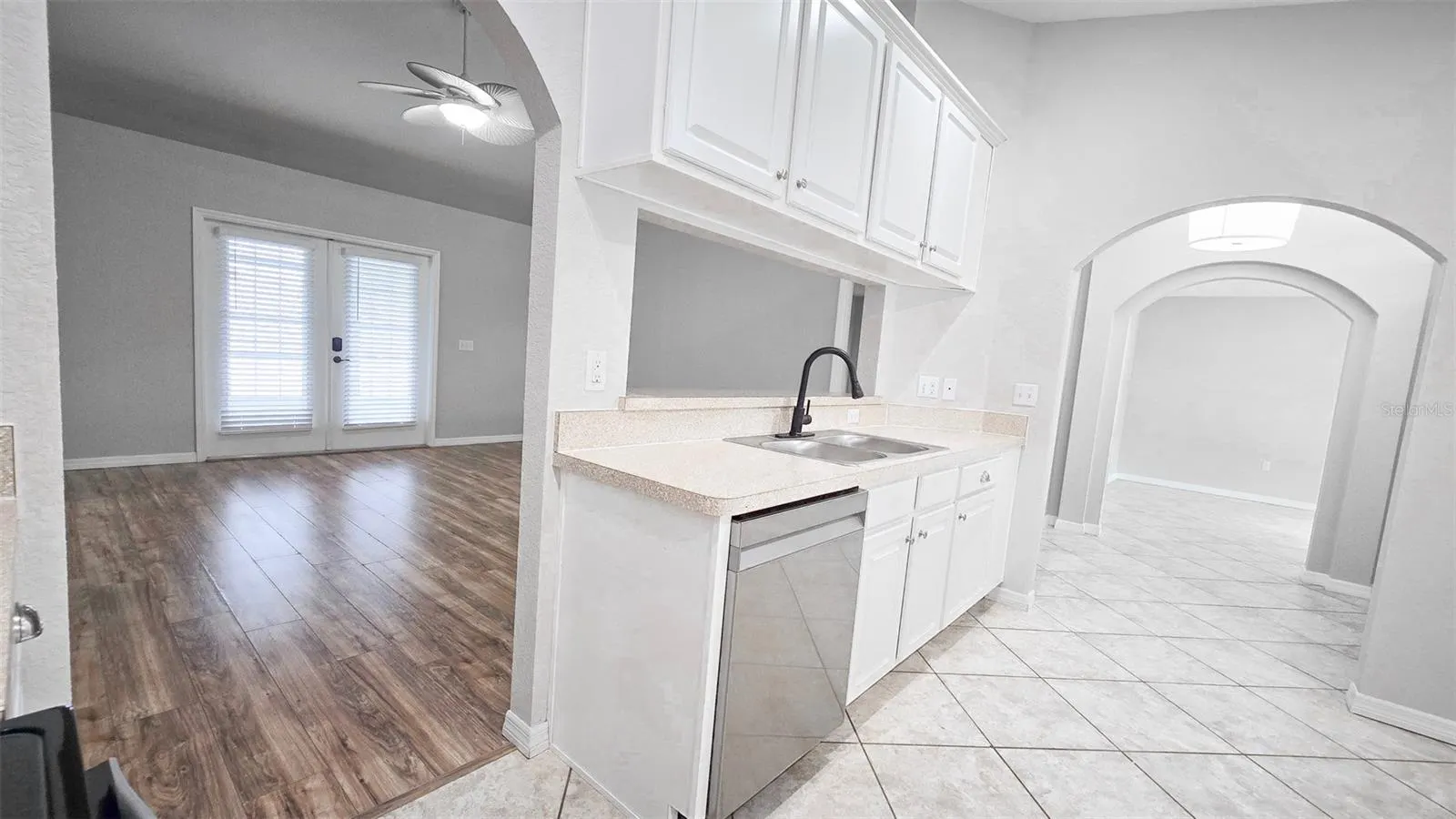 3519 KENWOOD CROSSING