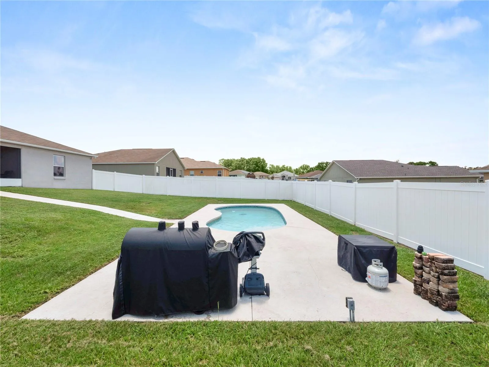 3519 KENWOOD CROSSING