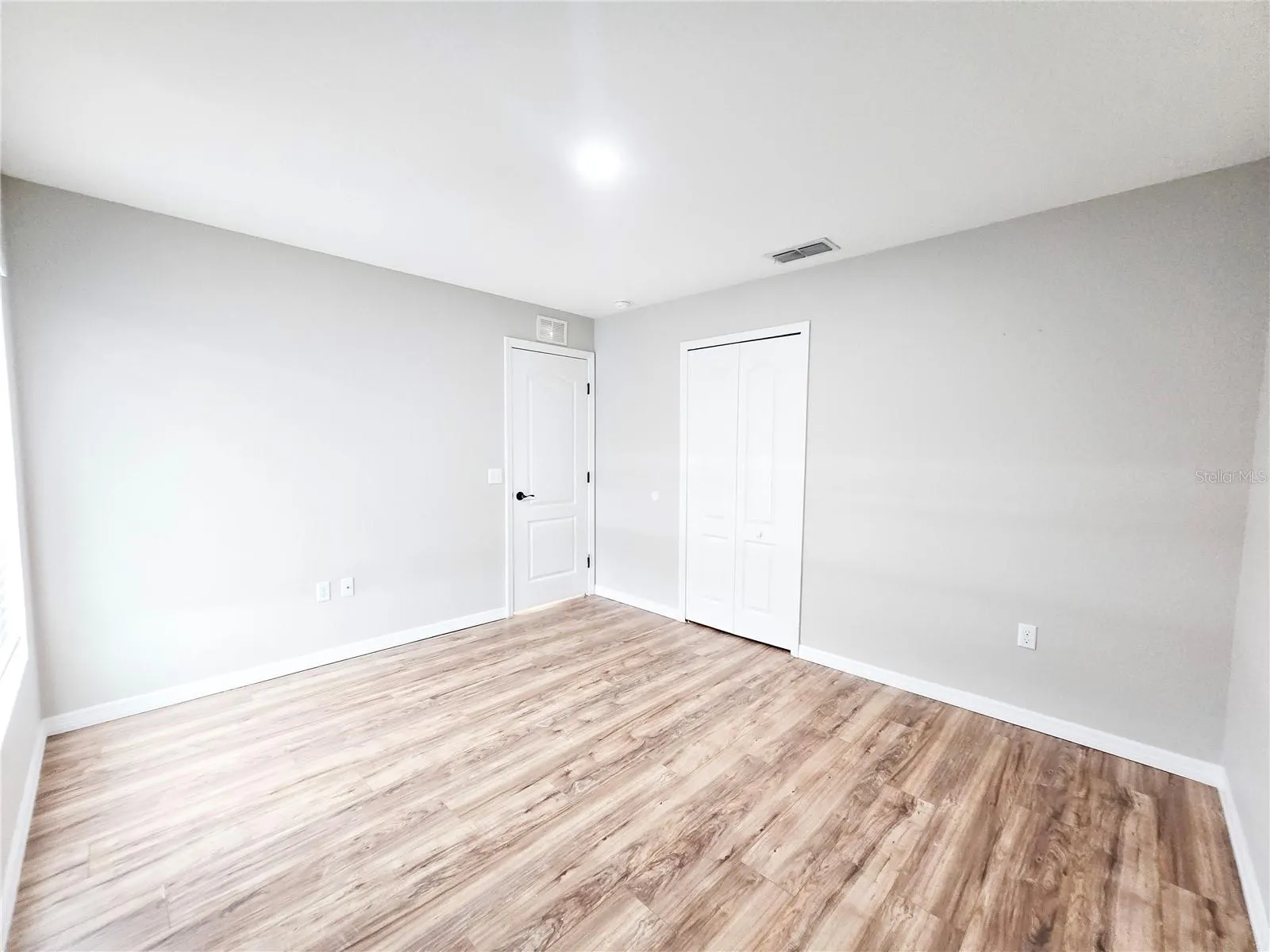 3519 KENWOOD CROSSING