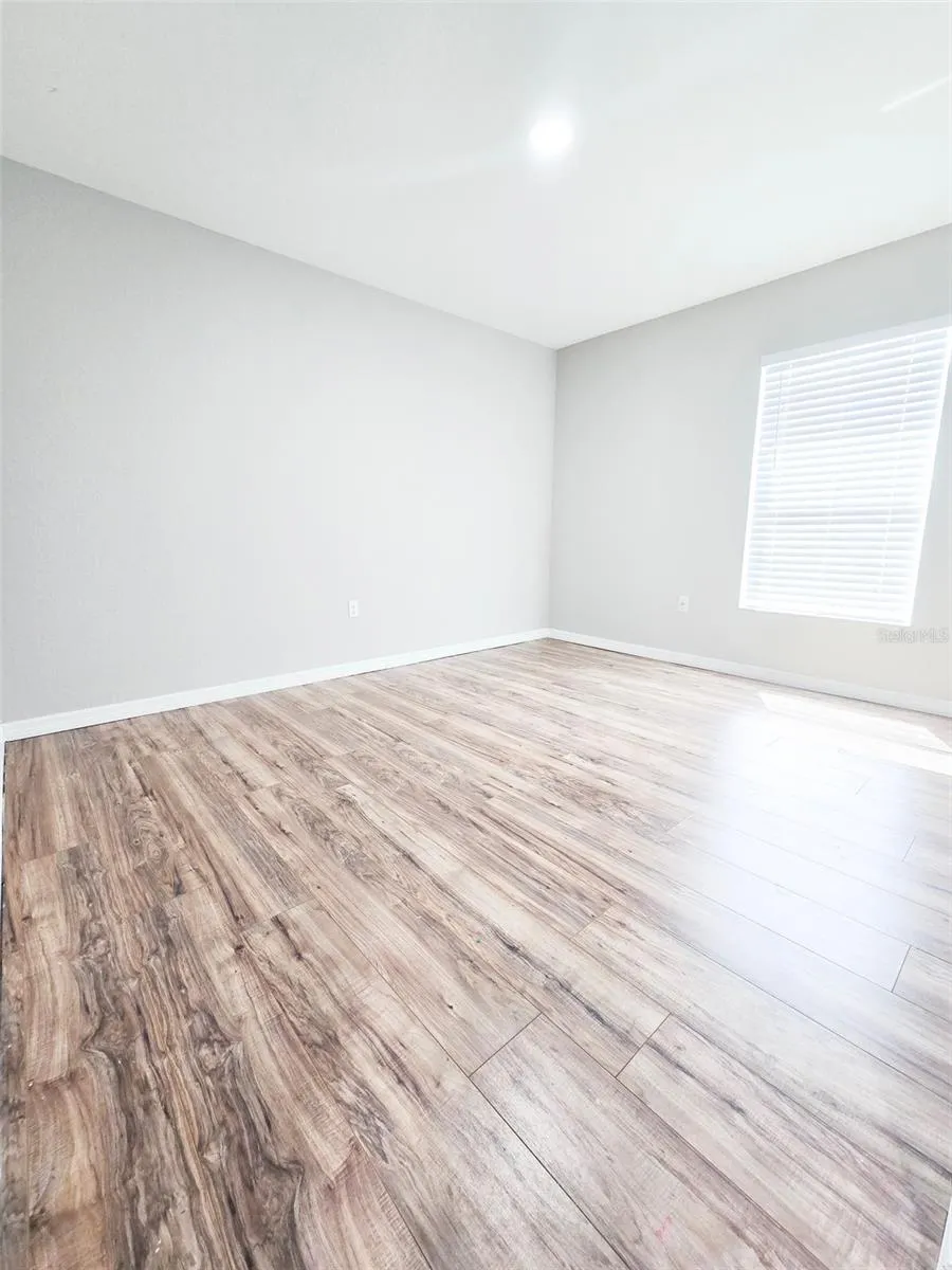 3519 KENWOOD CROSSING