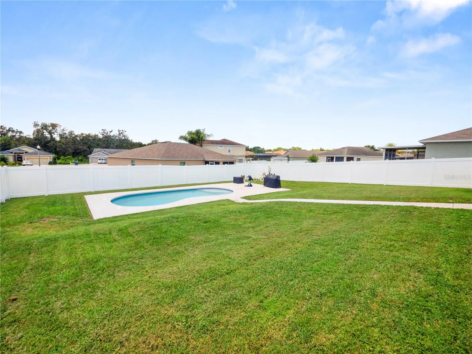 3519 KENWOOD CROSSING