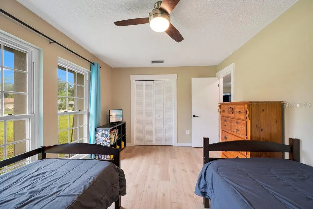 1224 RIDGEGREEN LOOP N