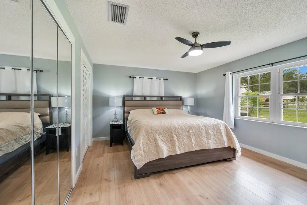 1224 RIDGEGREEN LOOP N