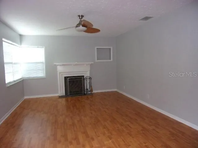 826 HOLLINGSWORTH RD