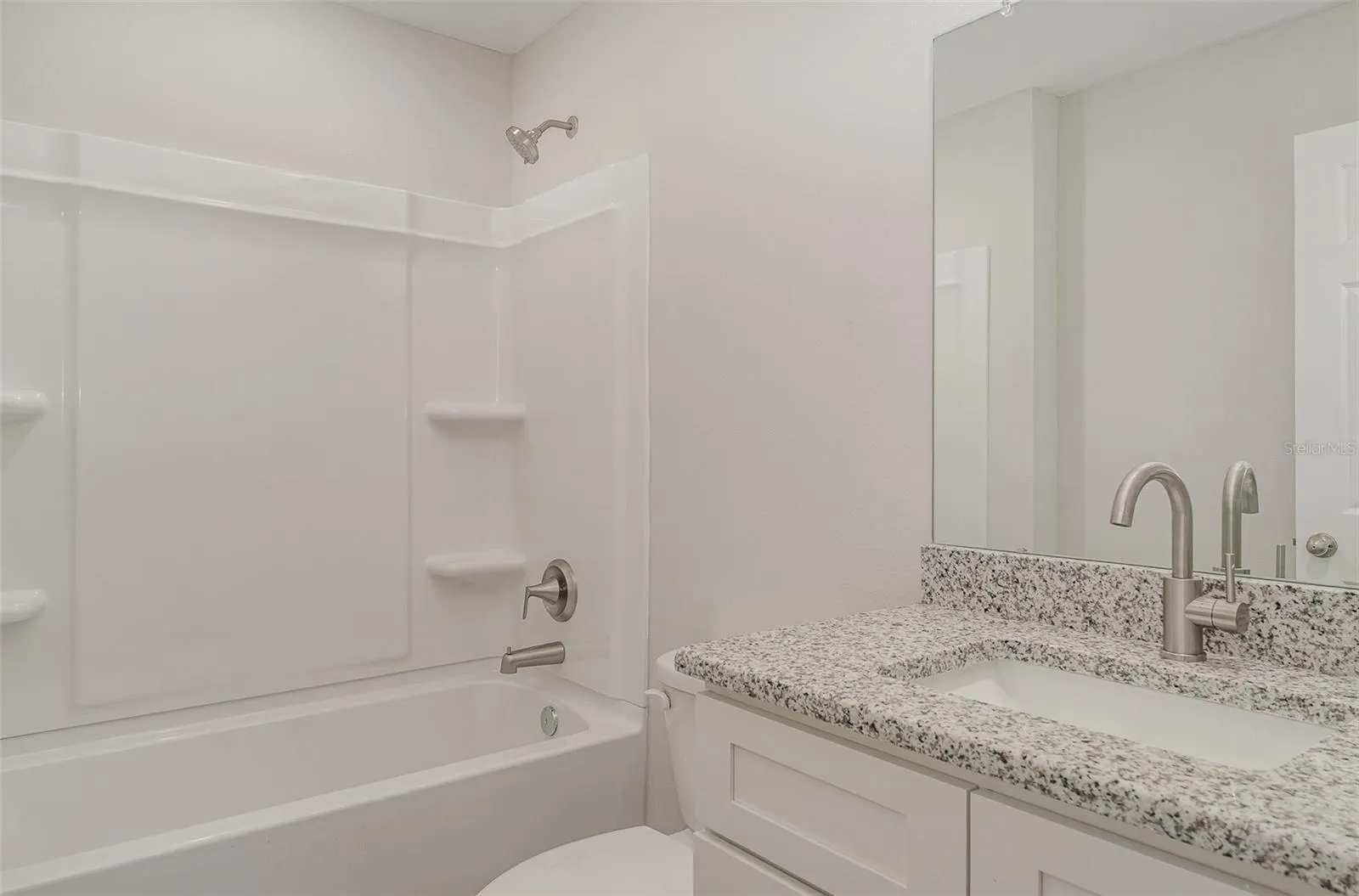 306/308 AVE P NW