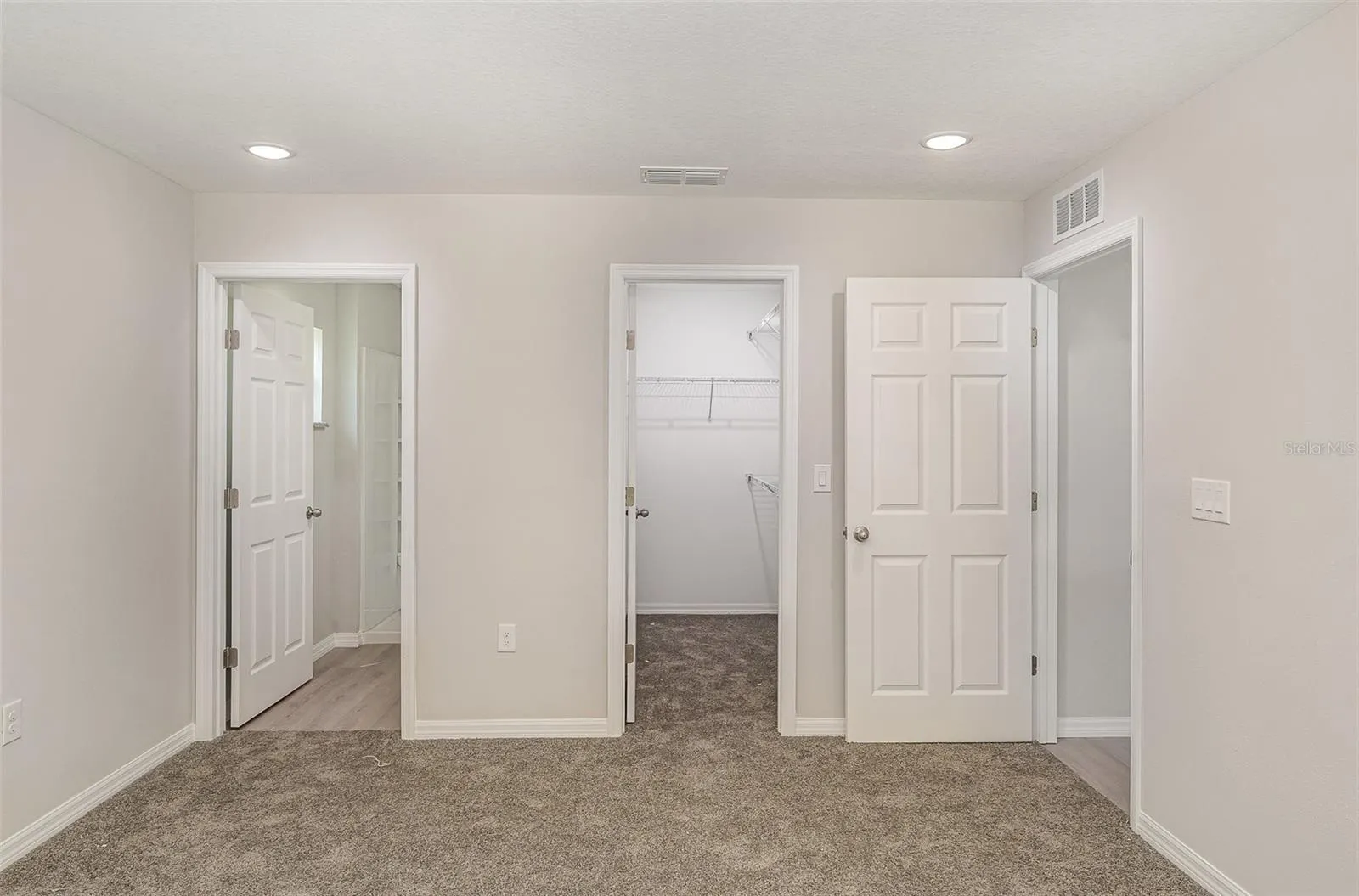 306/308 AVE P NW