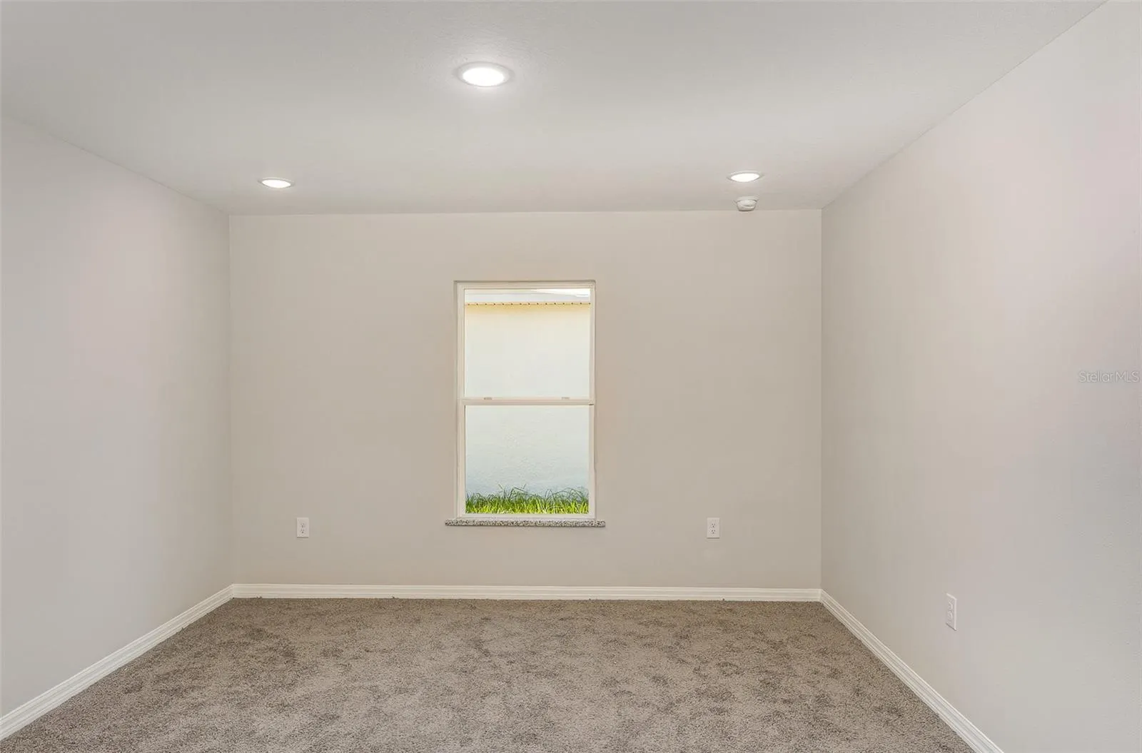 306/308 AVE P NW