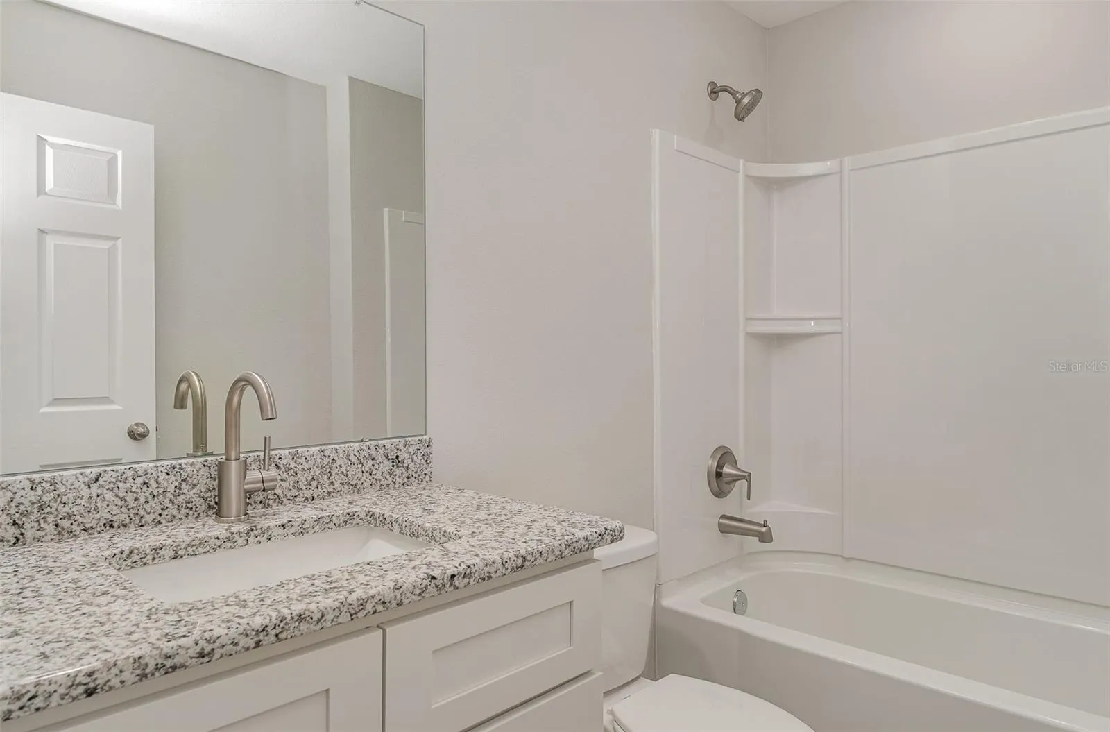 306/308 AVE P NW