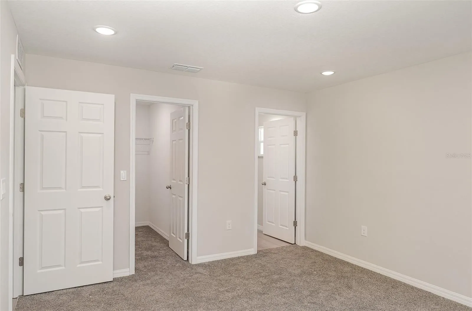 306/308 AVE P NW