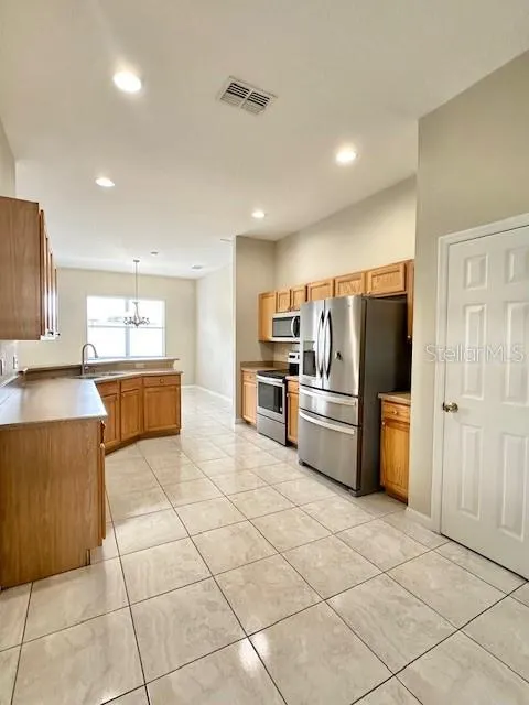 6216 ALAMANDA HILLS BLVD