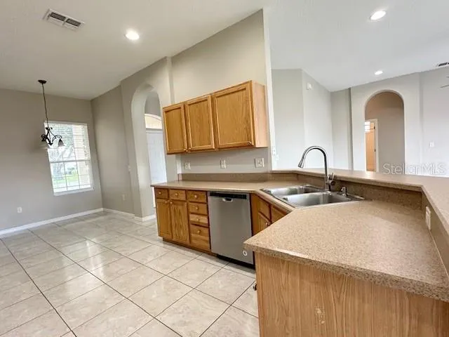 6216 ALAMANDA HILLS BLVD