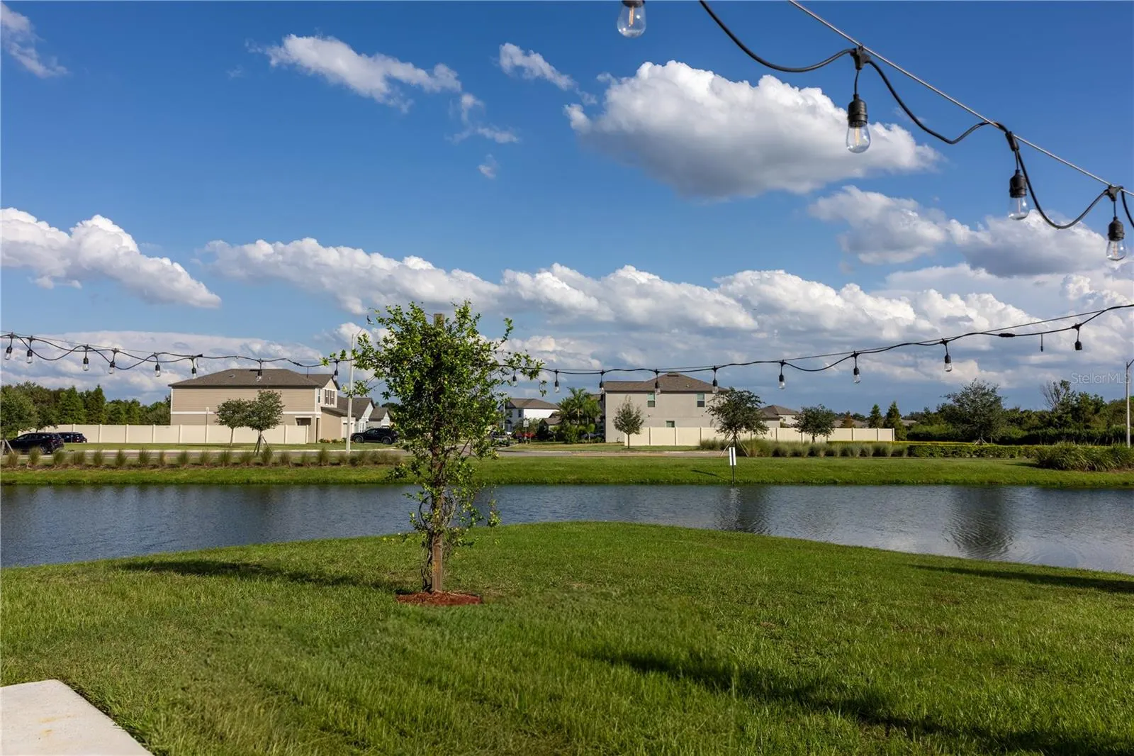5547 ARLINGTON RIVER DR