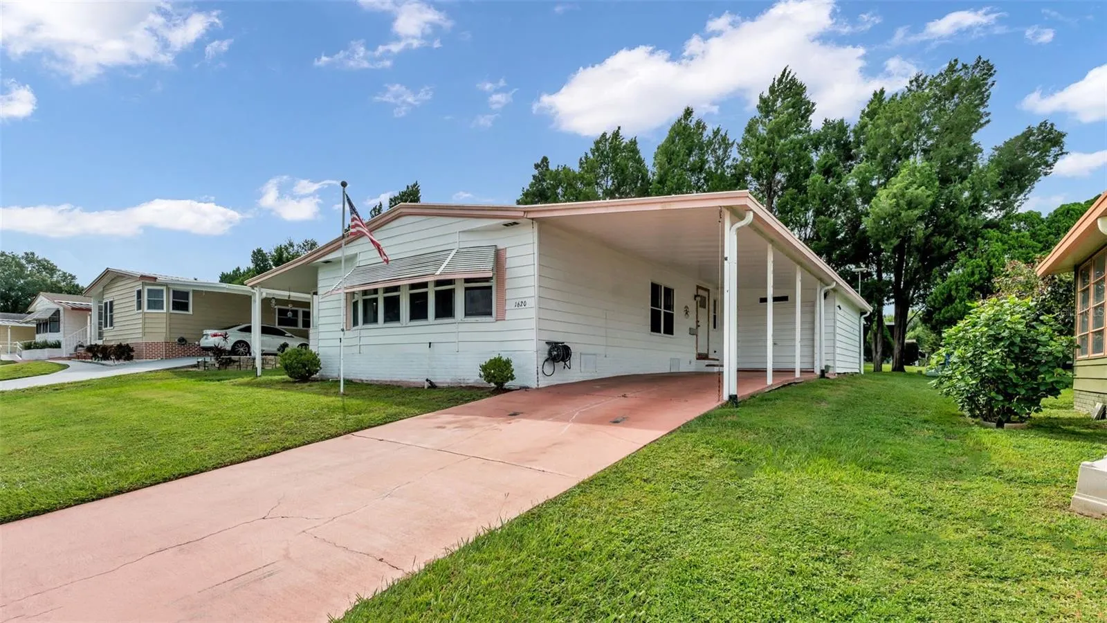 1620 FOXWAY DR