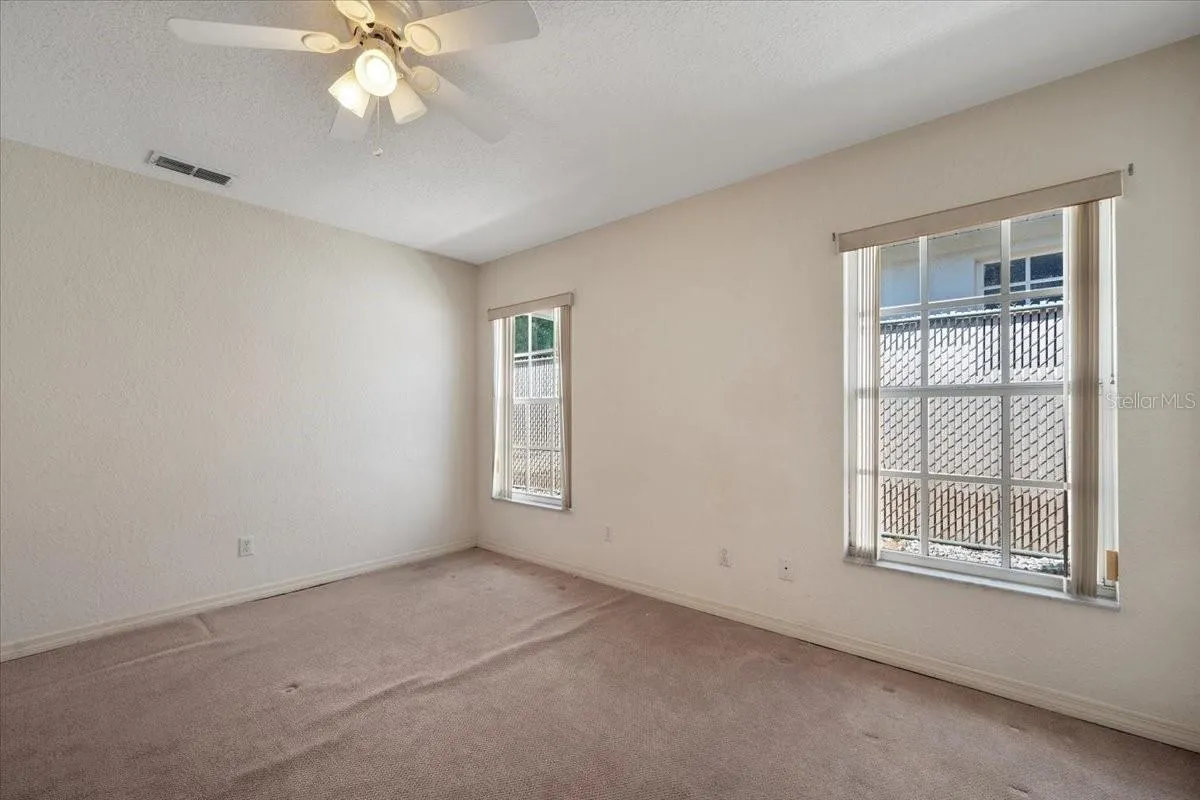 620 CRYSTALS BLVD