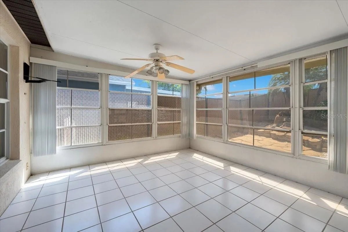 620 CRYSTALS BLVD