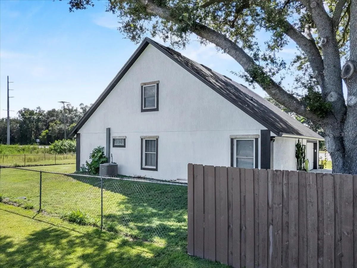 1958 BERKLEY RD