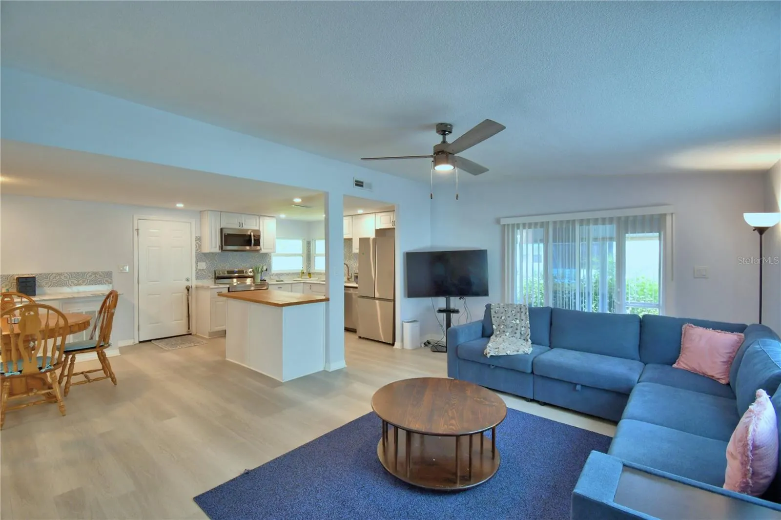 4816 GOLDENVIEW LN