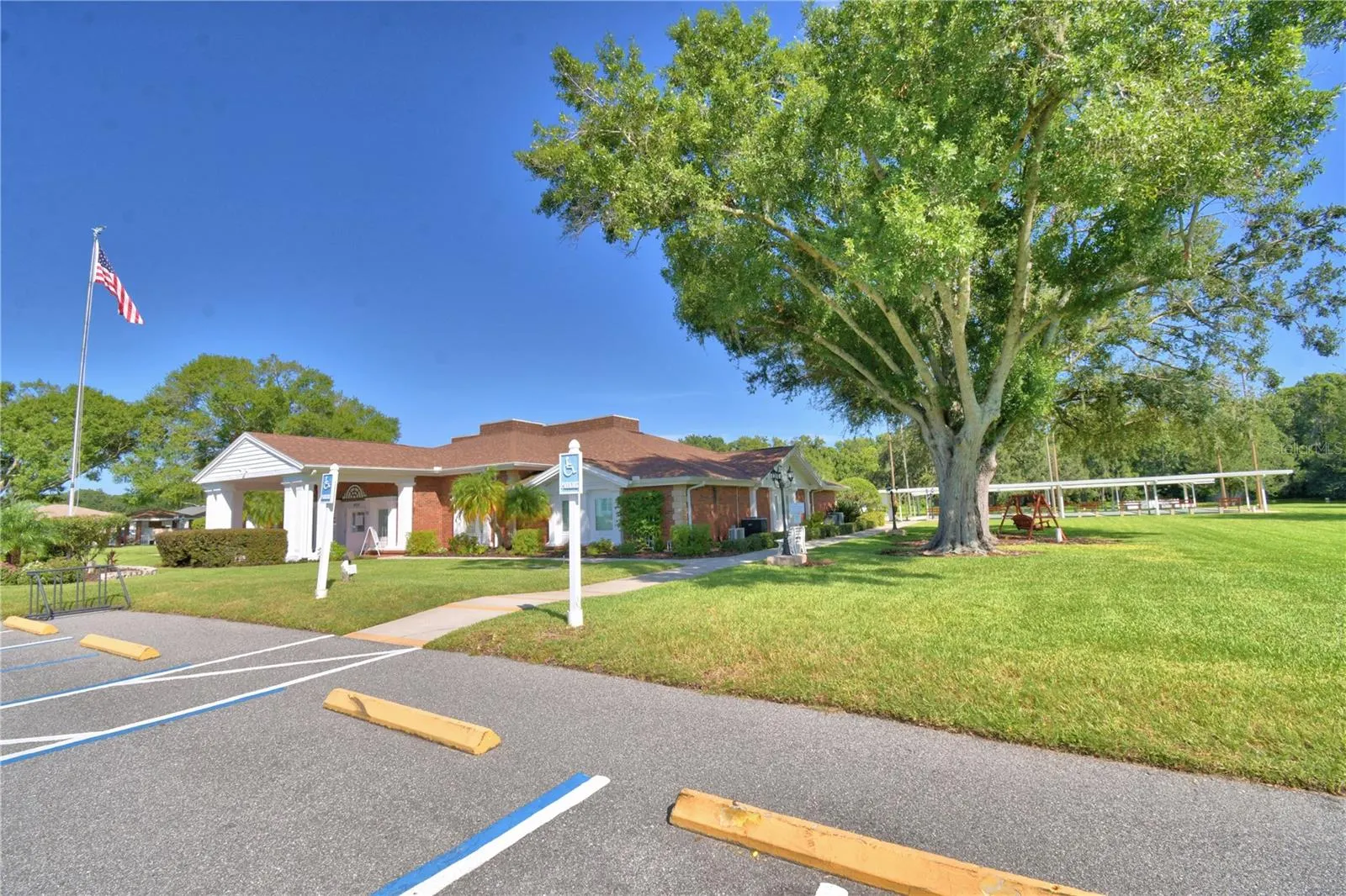 4816 GOLDENVIEW LN