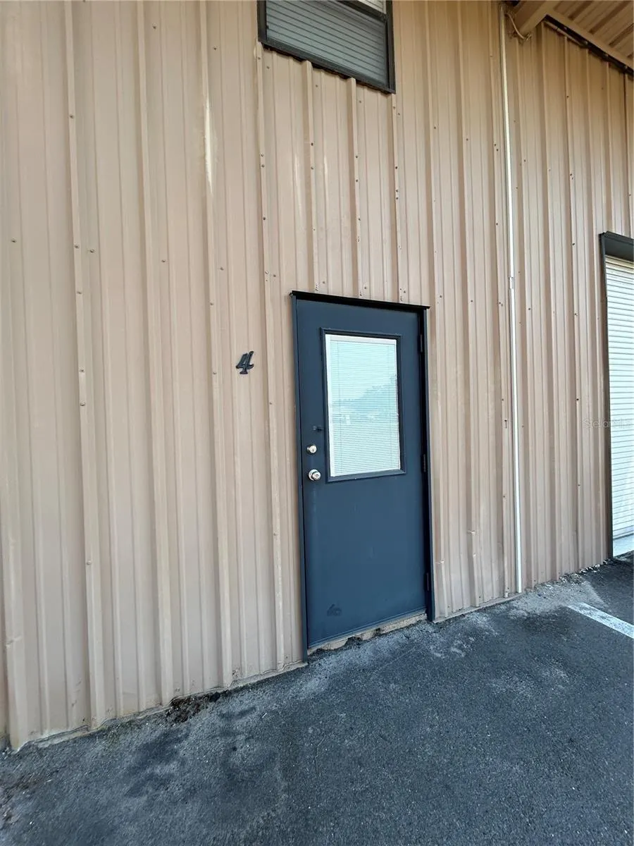 3903 INDUSTRY BLVD #4, #4