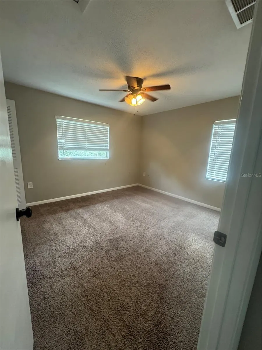 1038 FOX LAKE DR