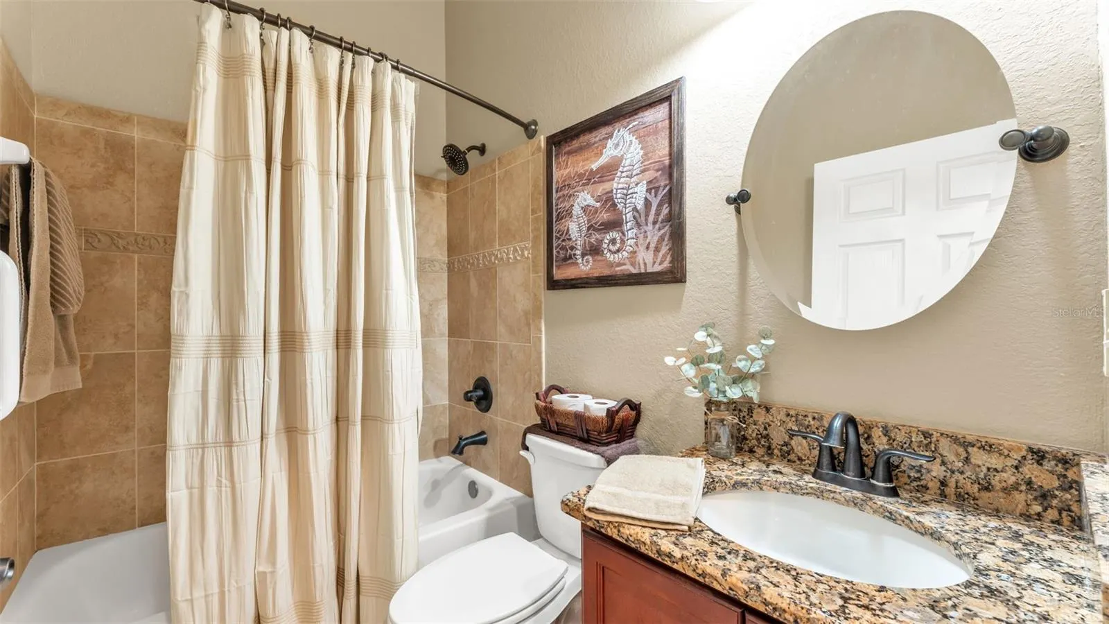 6626 CRESCENT LOOP