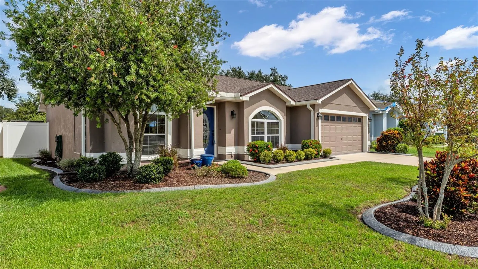 6626 CRESCENT LOOP