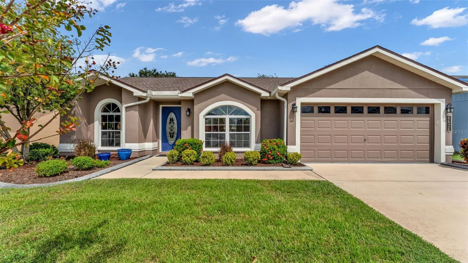 6626 CRESCENT LOOP