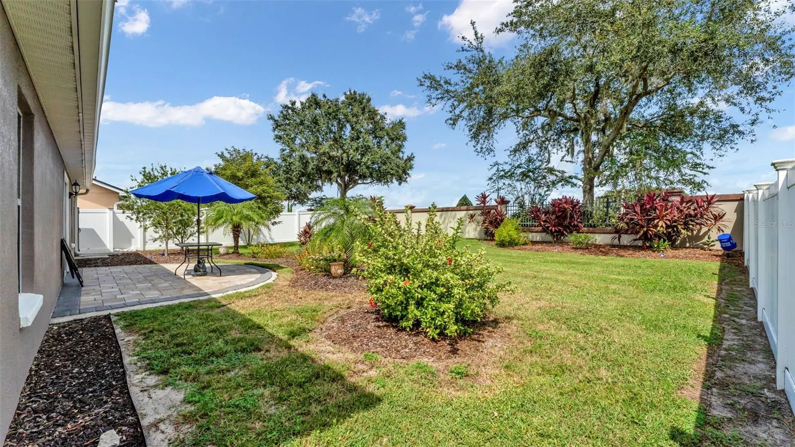 6626 CRESCENT LOOP