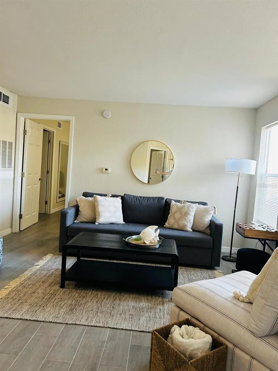2204 KEY WEST CT #516, #516