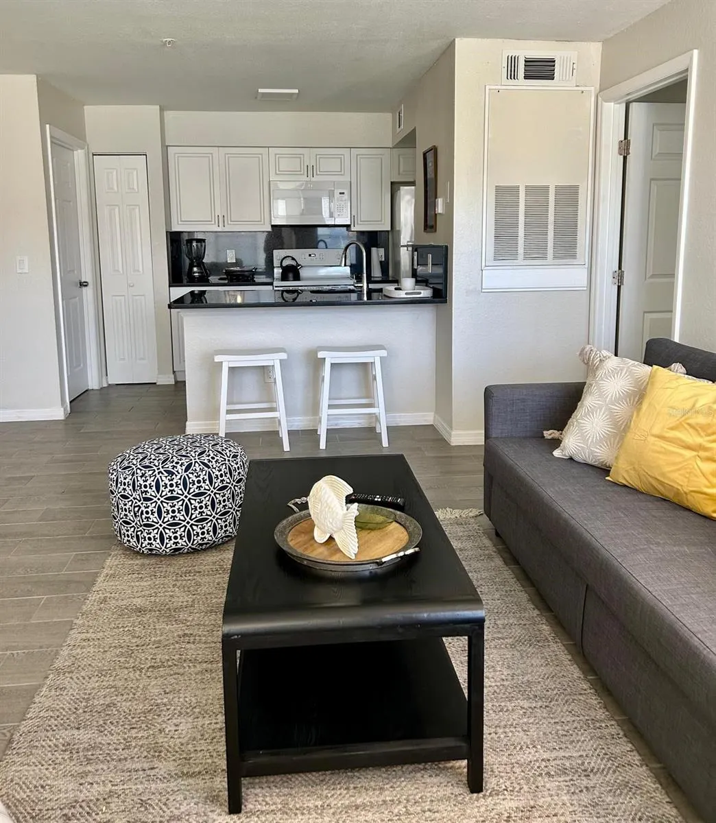 2204 KEY WEST CT #516, #516