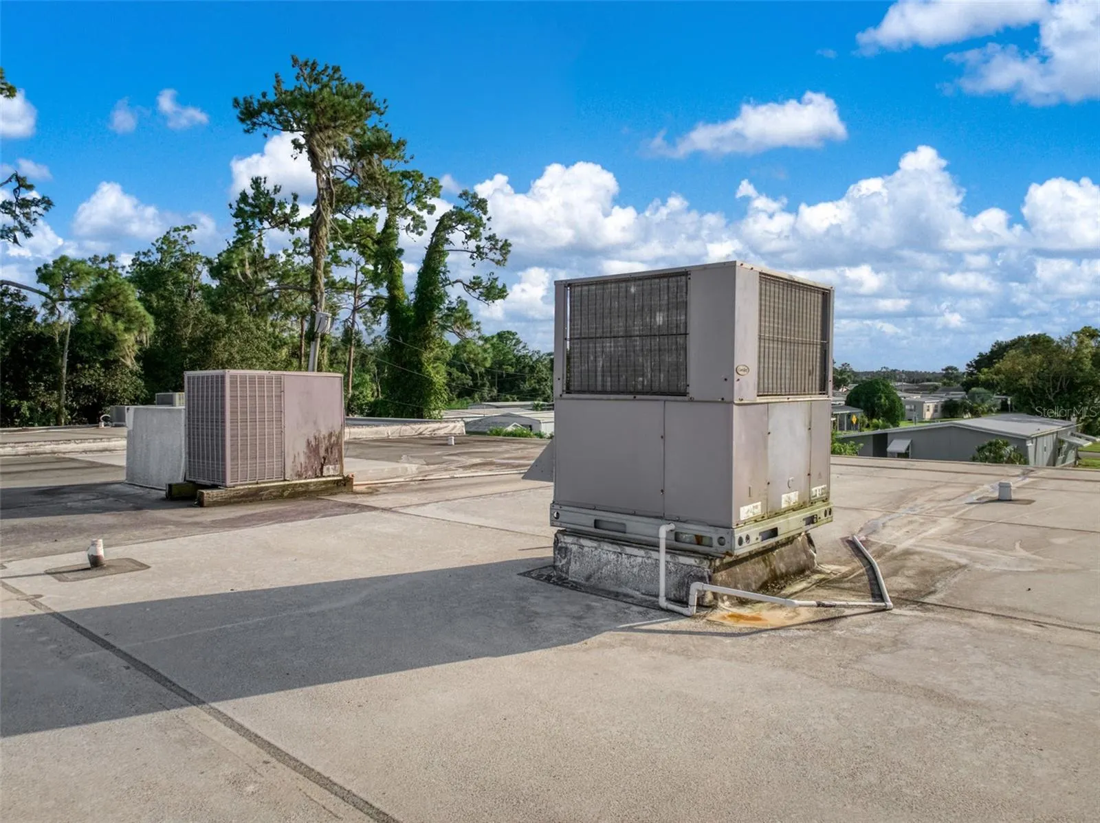 33 RYANT BLVD