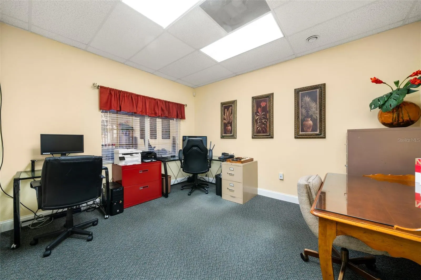 33 RYANT BLVD
