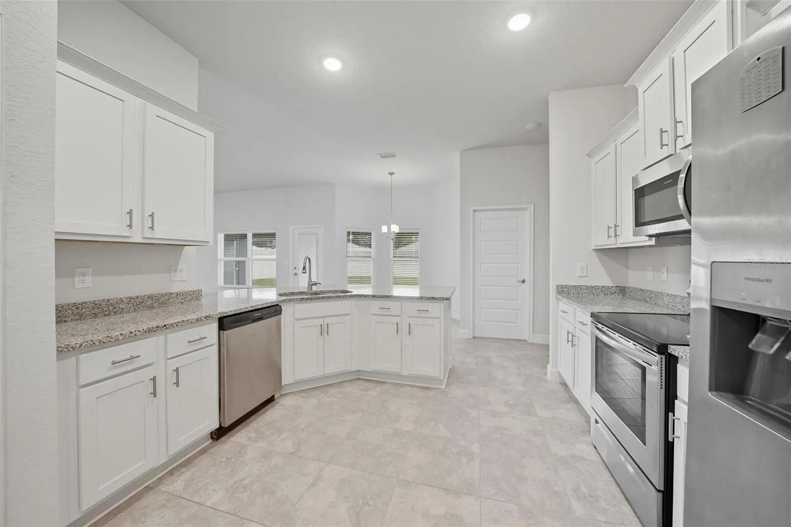 5467 KNIGHTS LANDING DR